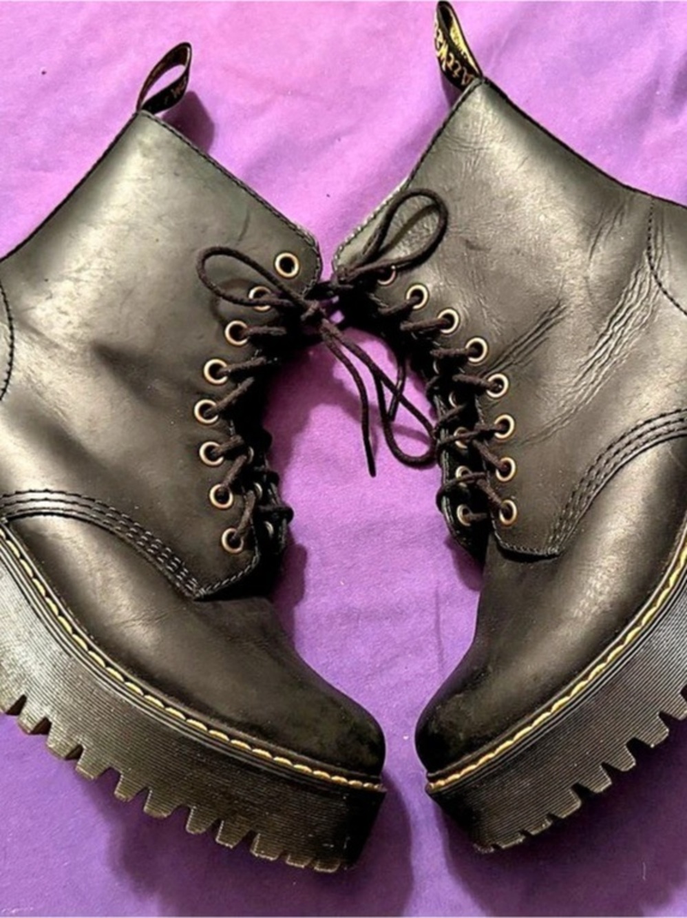 Dr Martens Shriver Hi Women’s 6 Like New With Box